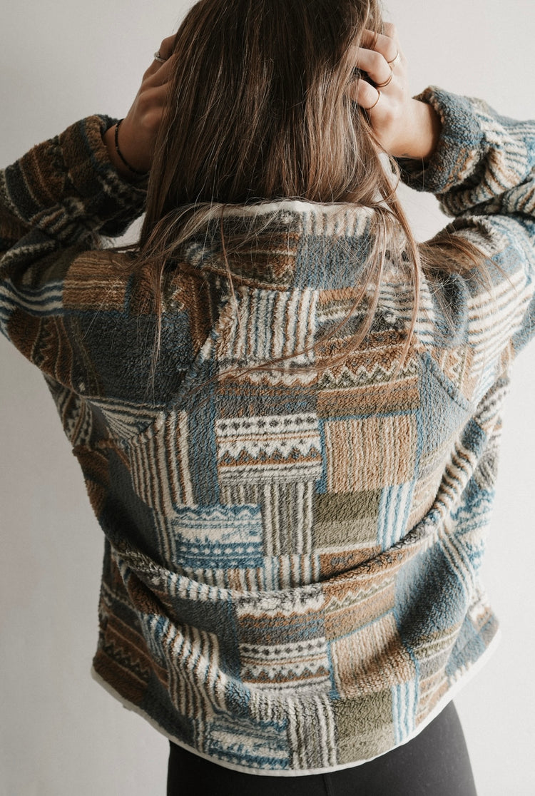 MULTICOLOR PULL OVER