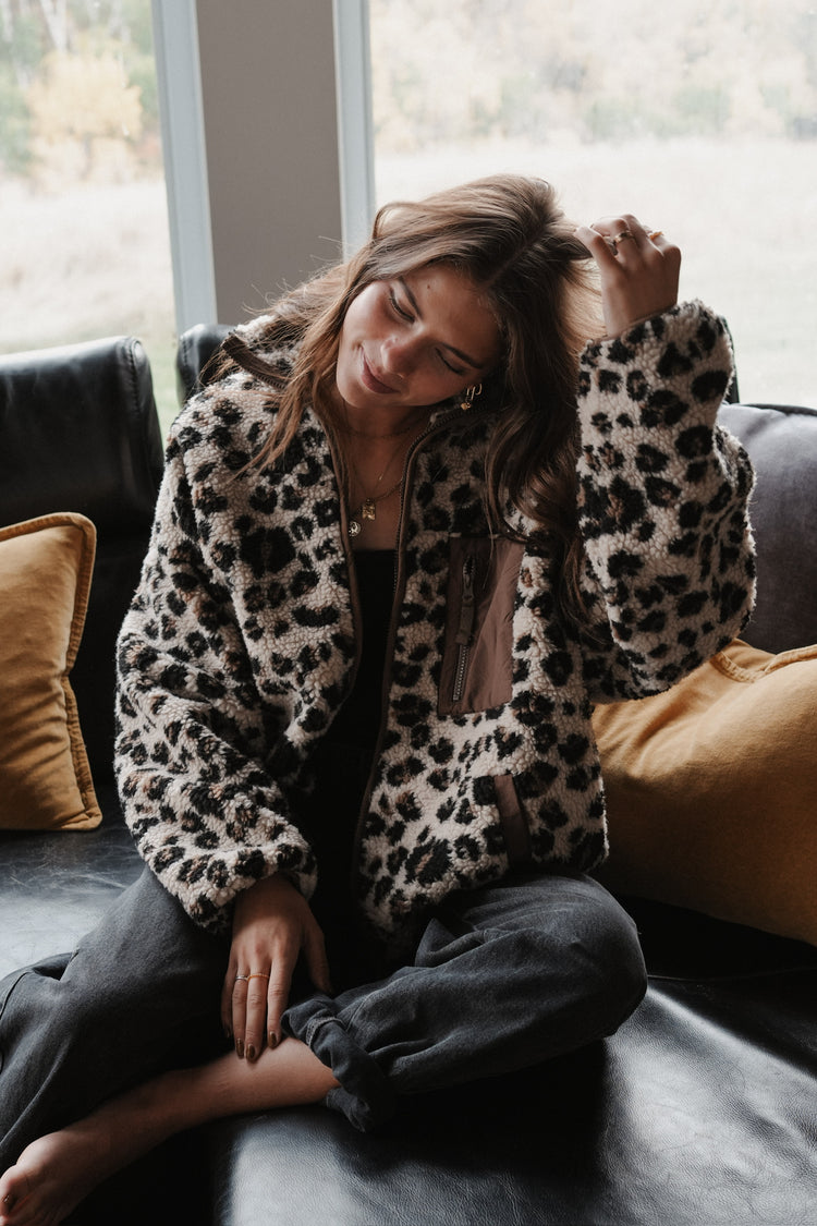 LEOPARD PRINT SHERPA