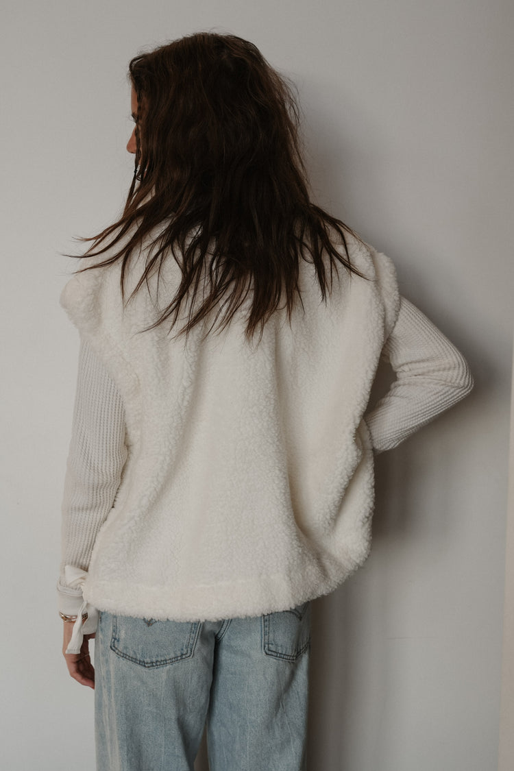 COZY SHERPA VEST