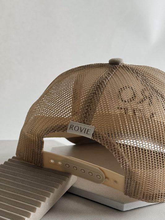 ROVIE TRUCKER HAT