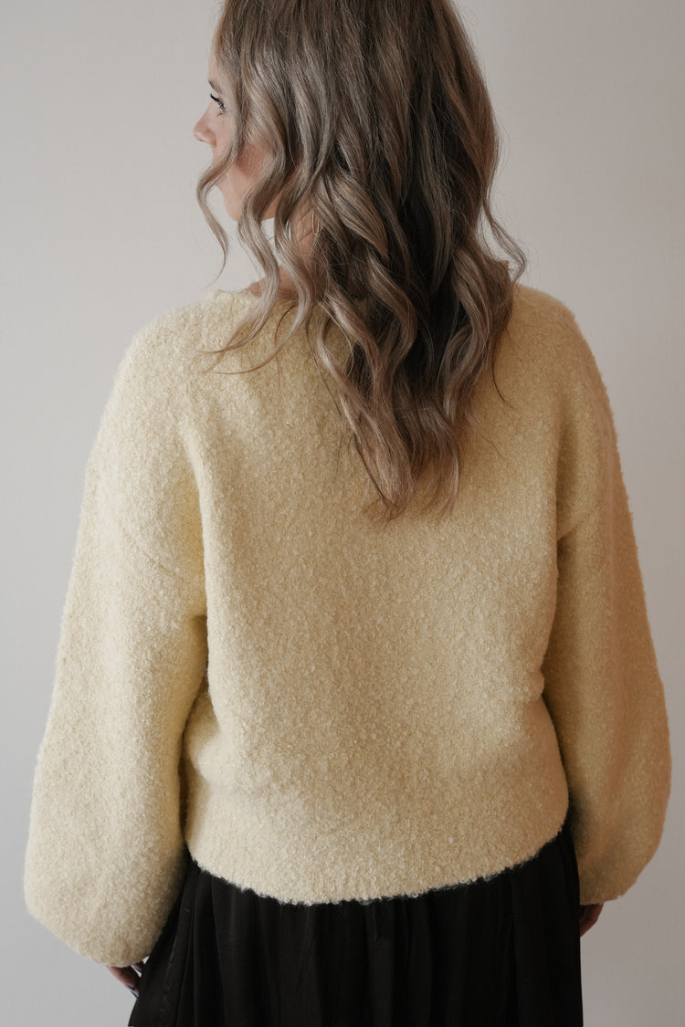 SOFT SUNSHINE PULLOVER