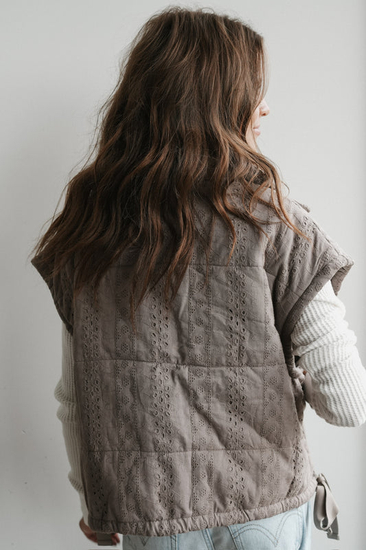 LACE CROCHET PUFF VEST