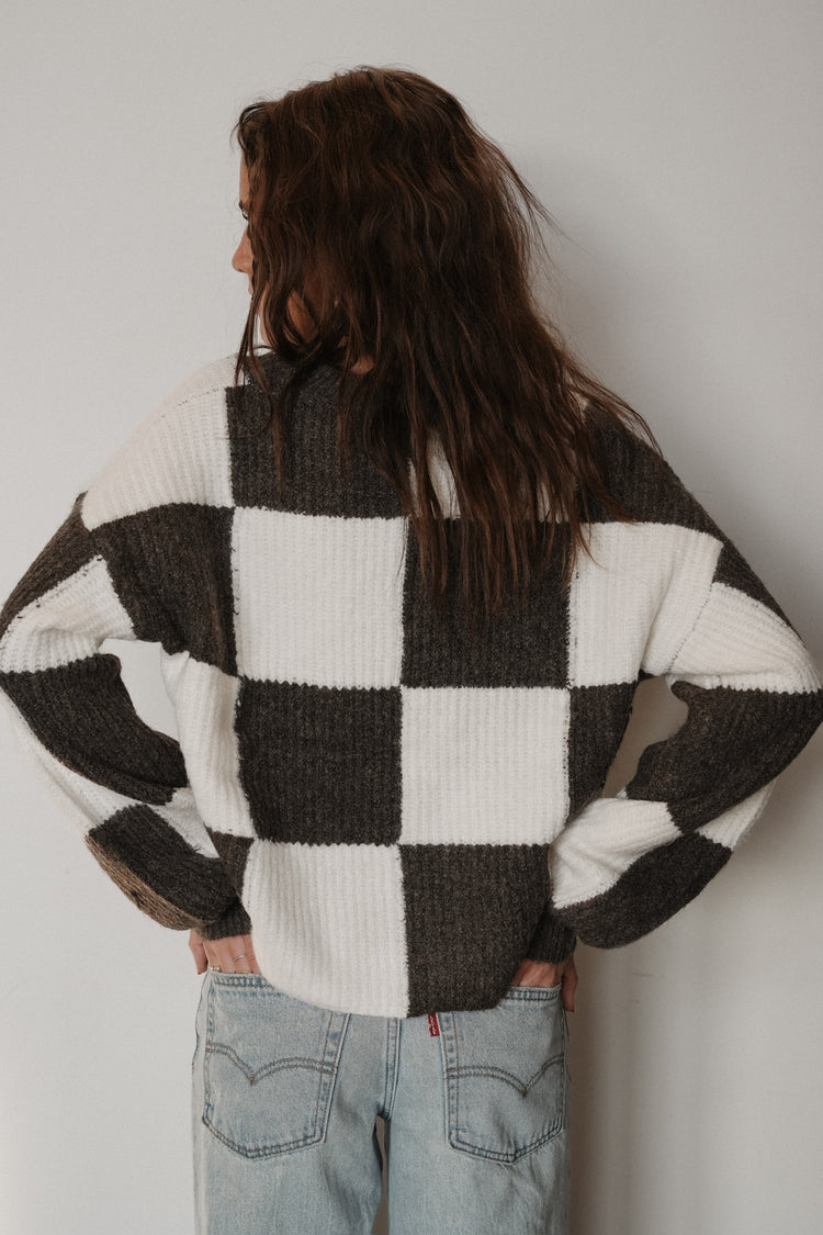 CHECKERED KNIT