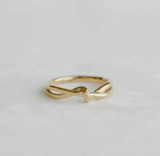 EVERLY KNOT RING