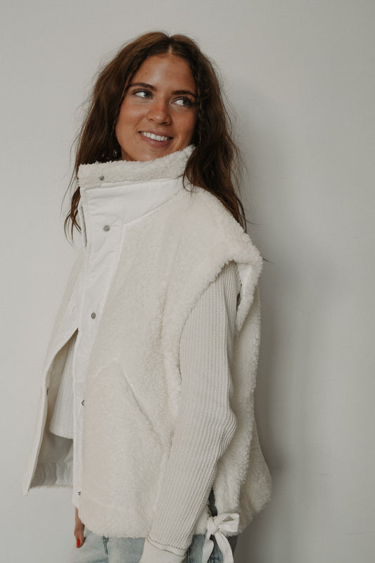 COZY SHERPA VEST