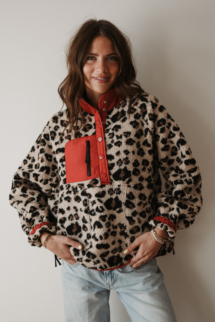 LUXE VINTAGE LEOPARD FLEECE